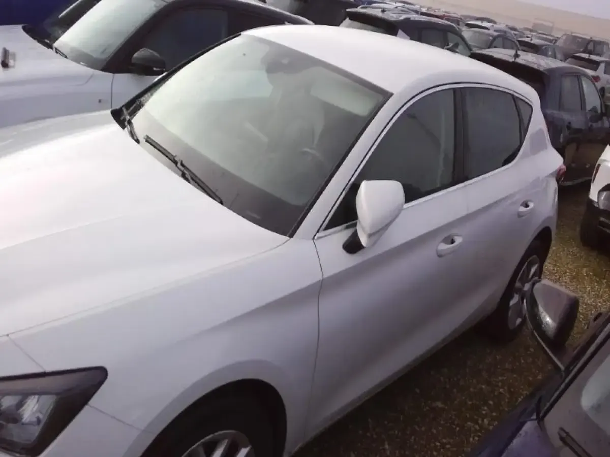 Usado Seat Leon Style 115 CV (84 kW) 2025 Blanco