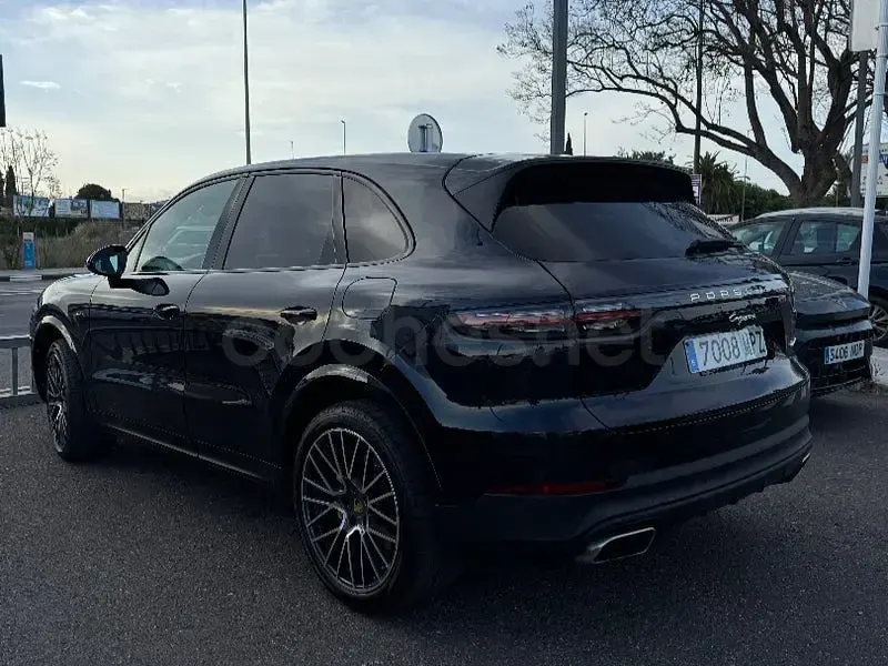 Käytetty Porsche Cayenne 462 HP (339 kW) 2018 Musta Katumaasturi