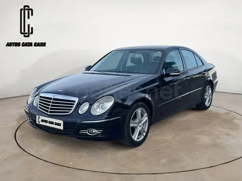 Usado Mercedes E320 Avantgarde 224 CV (164 kW) 2007 Azul Berlina