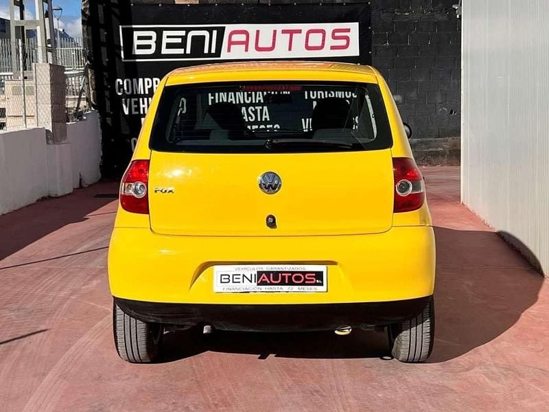 Usado VW Fox 54 CV (39 kW) 2006 Amarillo Utilitario