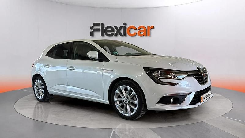 Usado Renault Mégane IV Zen 140 CV (102 kW) 2019 Blanco Berlina