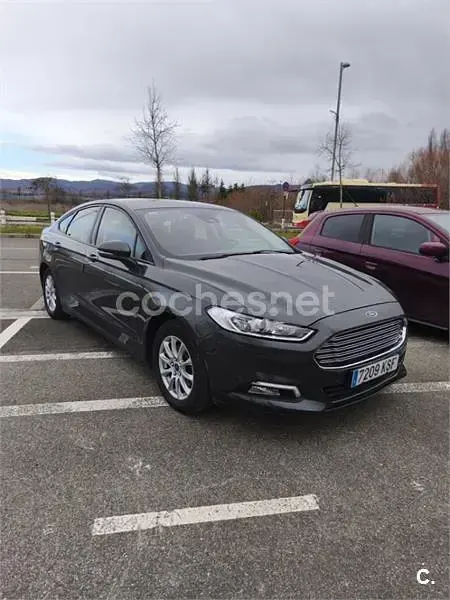 Gebraucht Ford Mondeo Vignale 150 PS (110 kW) 2018 Grau Limousine
