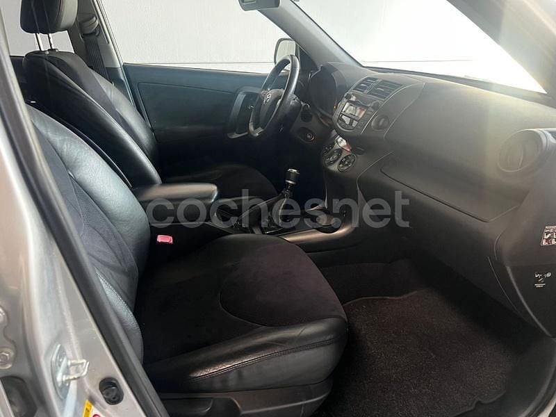 Usado Toyota RAV4 Advance 150 CV (110 kW) 2011 Gris / plata SUV