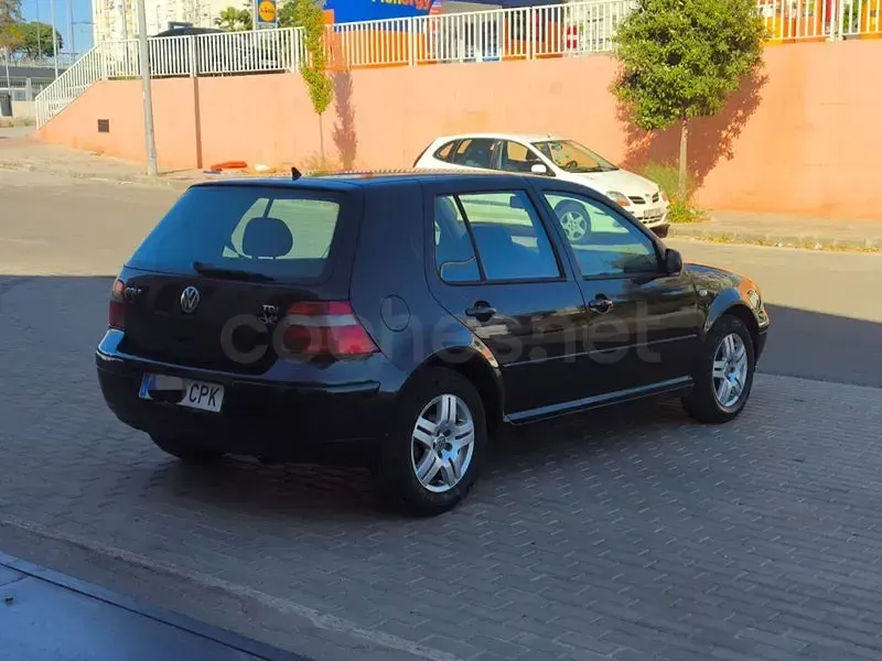 Usado VW Golf IV Edition 100 CV (73 kW) 2004 Negro Berlina