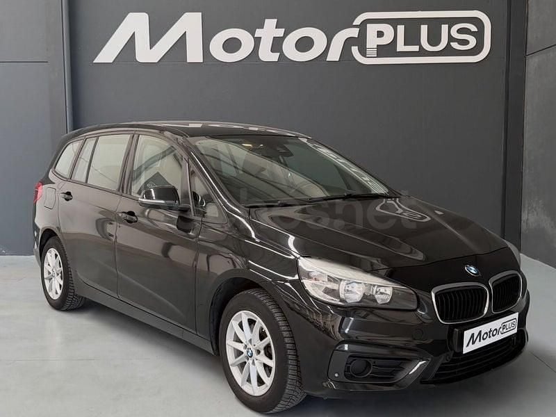 Usado BMW 218 Sport Line 136 CV (100 kW) 2017 Negro Familiar