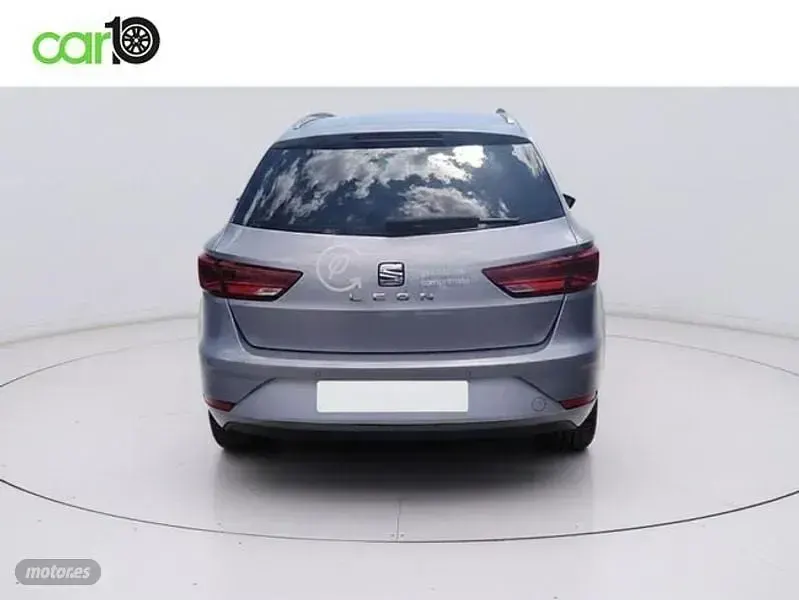 Usado Seat Leon ST XCELLENCE 130 CV (95 kW) 2021 Gris Familiar