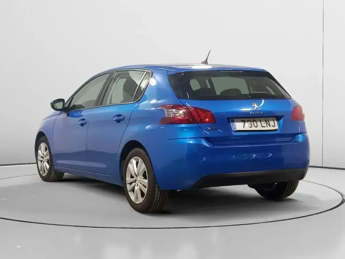 Usado Peugeot 308 Active 130 CV (95 kW) 2021 Azul Familiar