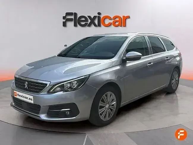 Begagnad Peugeot 308 SW Allure 130 HK (95 kW) 2021 Grå Kombi