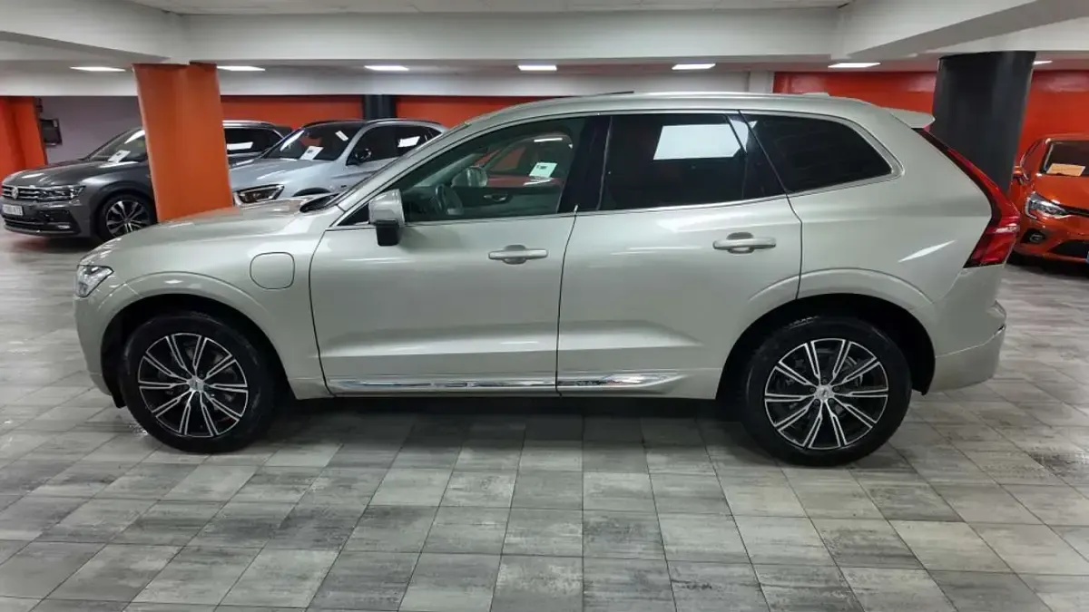 Usado Volvo XC60 Inscription 390 CV (286 kW) 2019 Beige SUV