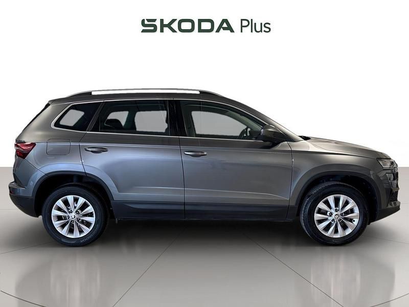 Usado Skoda Karoq Ambition 110 CV (80 kW) 2022 Gris SUV