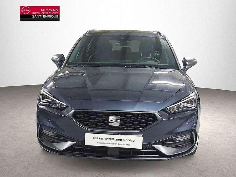 Usado Seat Leon FR 131 CV (96 kW) 2023 Gris Utilitario