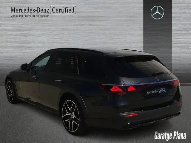 Usado Mercedes E300 313 CV (230 kW) 2025 Gris grafito