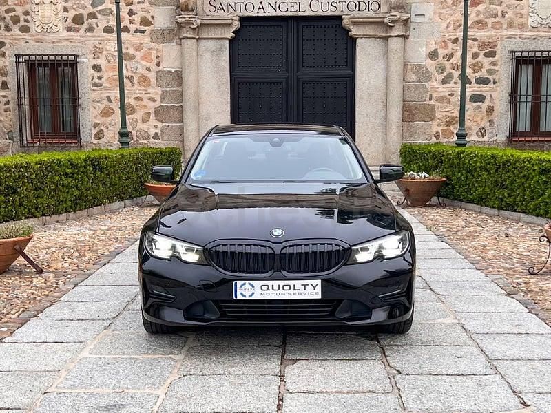 Usado BMW 330e Comfort Edition 292 CV (214 kW) 2021 Negro Berlina