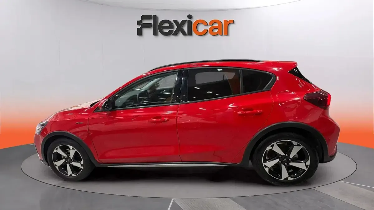 Usado Ford Focus Active 155 CV (114 kW) 2024 Rojo Berlina