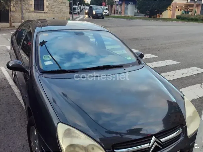 Usado Citroën C5 Exclusive 143 CV (105 kW) 2003 Negro Berlina