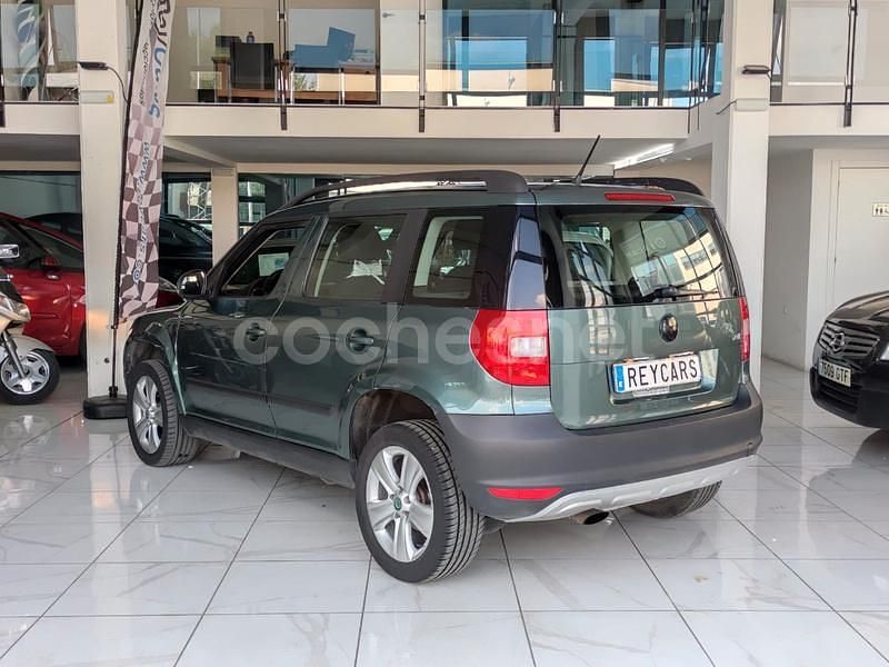 Usado Skoda Yeti Ambition 105 CV (77 kW) 2013 Verde SUV