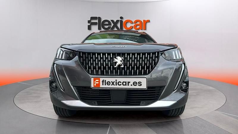 Usado Peugeot 2008 GT 131 CV (96 kW) 2022 Gris SUV