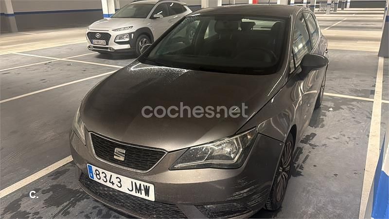 Usado Seat Ibiza CONNECT 90 CV (66 kW) 2016 Gris / plata Berlina