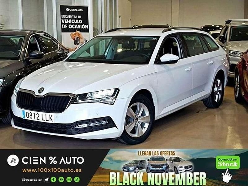 Blanco Usado 2021 Skoda Superb Active Familiar | 17.400 € (Buen precio) - Imagen 1/4