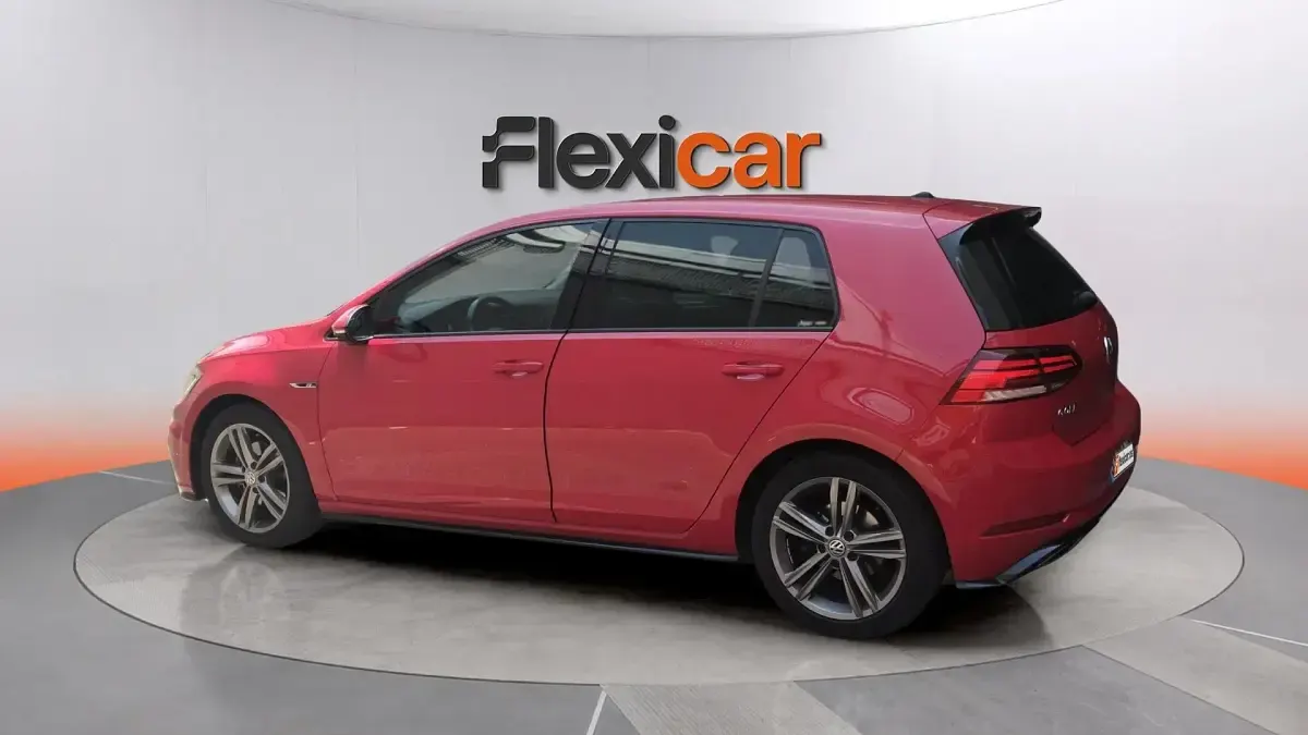 Usado VW Golf VII Sportline 150 CV (110 kW) 2019 Rojo Berlina