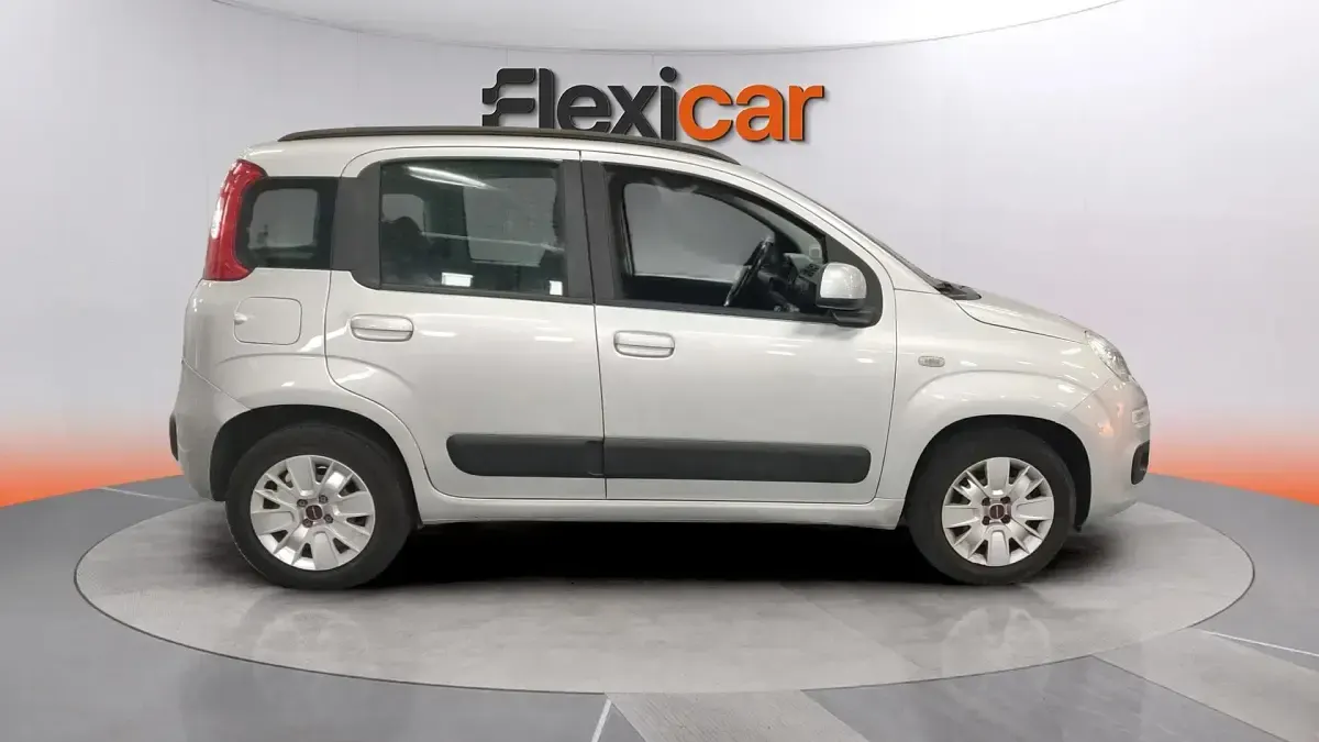 Usado Fiat Panda Easy 69 CV (50 kW) 2017 Gris Utilitario