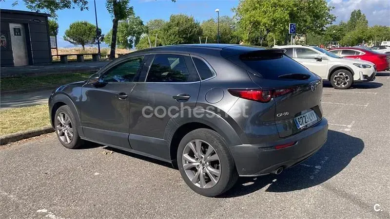 Usado Mazda CX-30 122 CV (89 kW) 2020 Gris / plata SUV