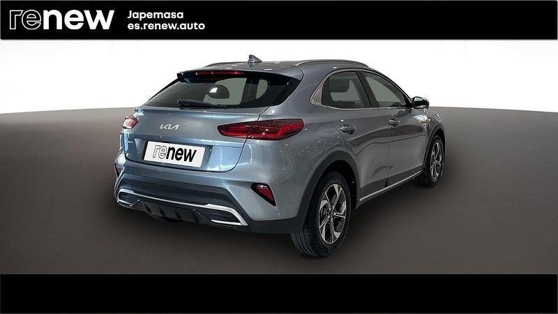 Usado Kia XCeed 100 CV (73 kW) 2024 Lunar silver SUV