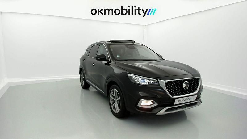 Käytetty MG HS Luxury 162 HP (119 kW) 2023 Musta Katumaasturi