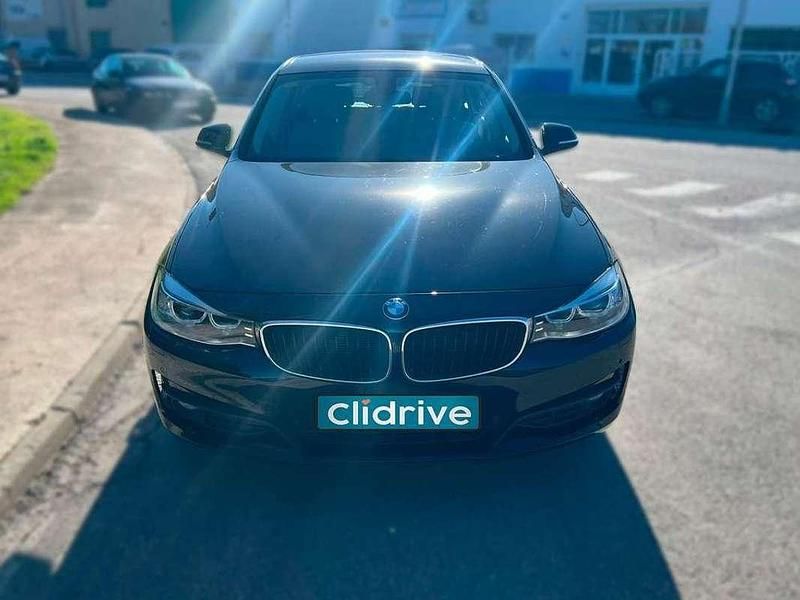 Usado BMW 318 143 CV (105 kW) 2016 Negro Berlina