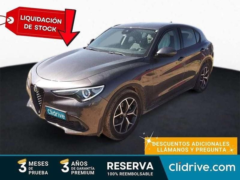 Usado Alfa Romeo Stelvio Sprint 190 CV (139 kW) 2021 Gris SUV
