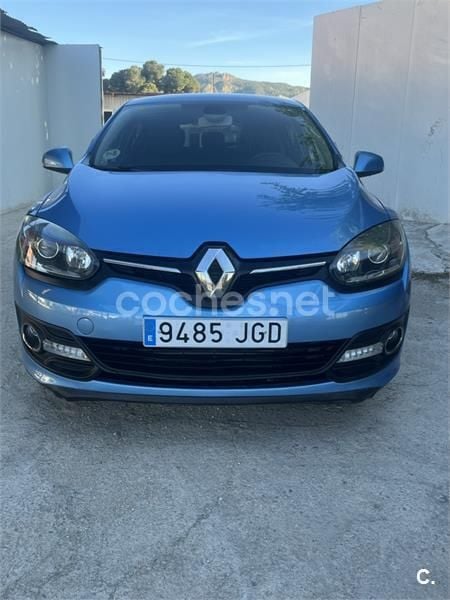 Azul Usado 2015 Renault Mégane III LIMITED Berlina | 8000 € (Precio justo) - Imagen 1/4