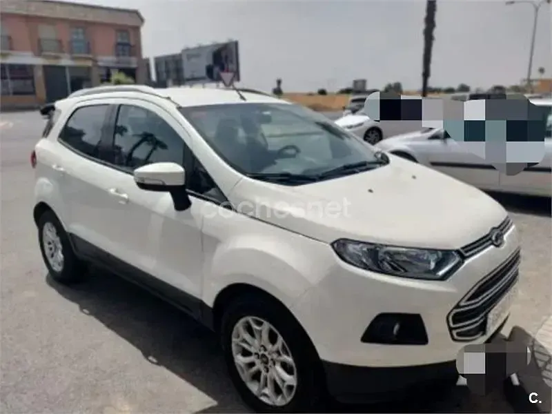 Usado Ford Ecosport Titanium 112 CV (82 kW) 2017 Blanco SUV
