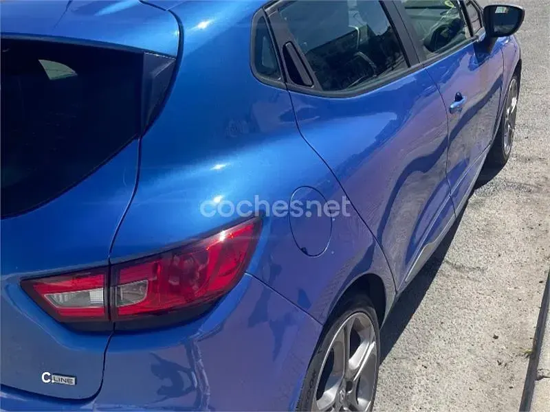 Usado Renault Clio IV Dynamique 90 CV (66 kW) 2015 Azul Berlina