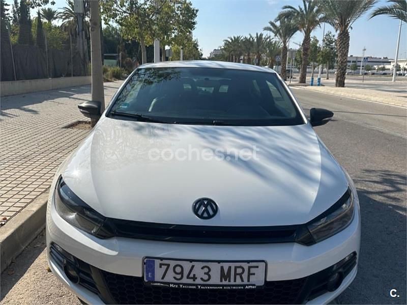 Blanco Usado 2010 VW Scirocco Coupe | 9990 € (Precio justo) - Imagen 1/4