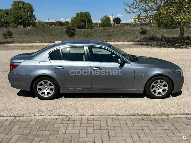 Usado BMW 525 177 CV (130 kW) 2006 Gris / plata Berlina