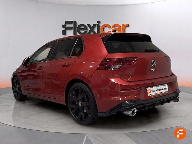 Usado VW Golf VIII Life 150 CV (110 kW) 2022 Rojo
