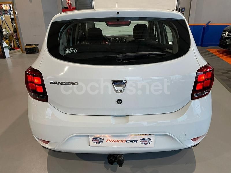 Usado Dacia Sandero Comfort 95 CV (69 kW) 2019 Blanco Berlina