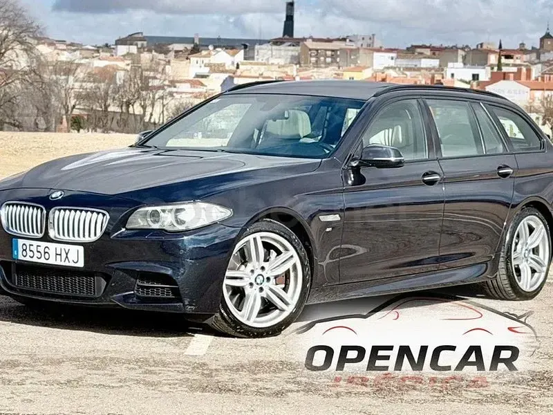 Usado BMW M550 Comfort Edition 381 HP (280 kW) 2014 Azul Sedan