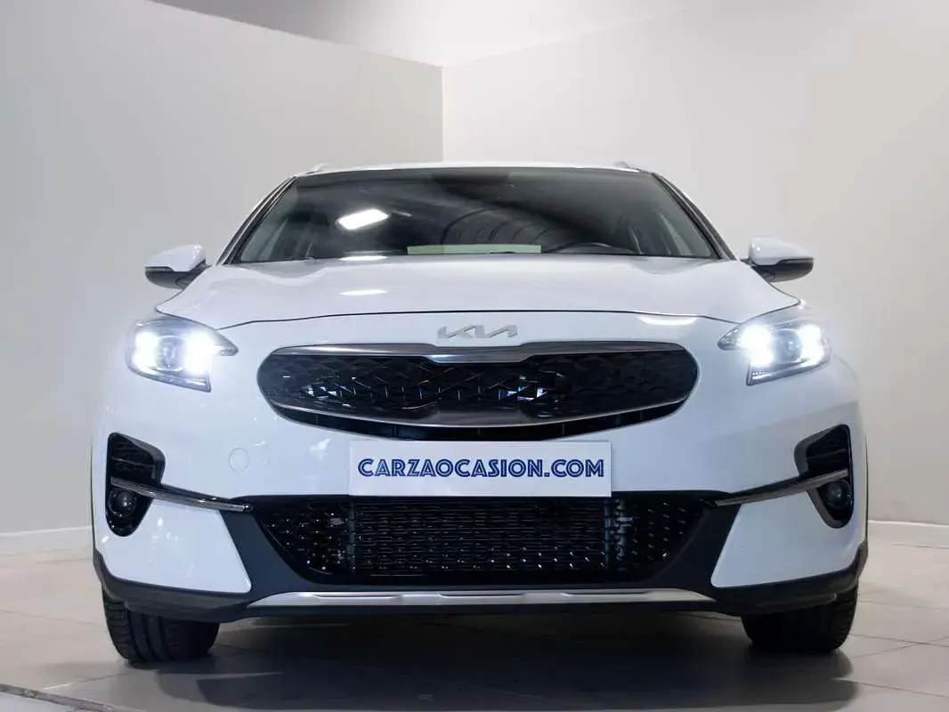 Usado Kia XCeed 141 CV (103 kW) 2022 Blanco SUV