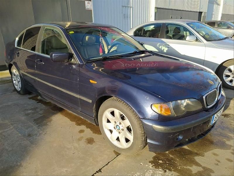Usado BMW 320 150 CV (110 kW) 2001 Azul Berlina