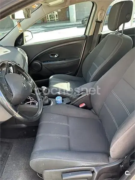Usado Renault Mégane III GT 95 CV (69 kW) 2014 Gris / plata Berlina