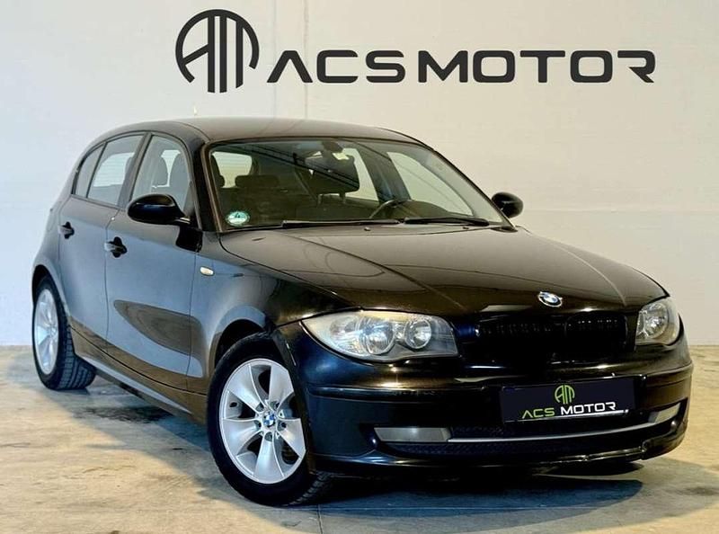 Usado BMW 116 122 CV (89 kW) 2010 Negro Utilitario