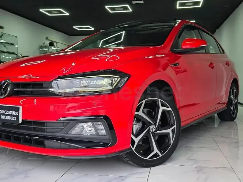 Usado VW Polo Beats 116 CV (85 kW) 2019 Rojo Utilitario