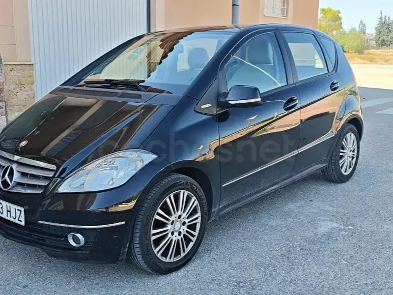 Usado Mercedes A180 AMG 109 CV (80 kW) 2012 Negro Berlina