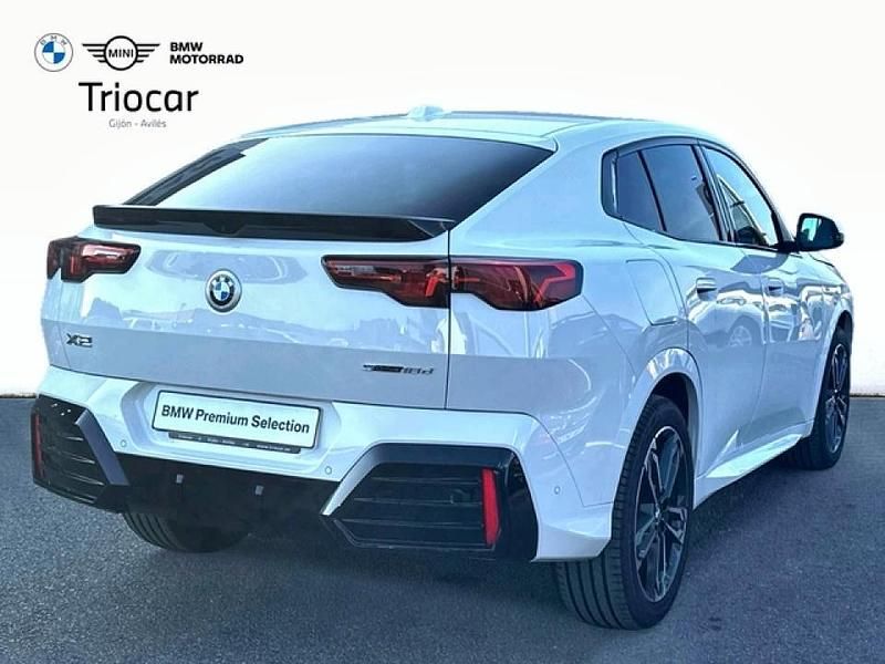 Usado BMW X2 Luxury Line 150 CV (110 kW) 2025 Alpinweiss (sólido) SUV