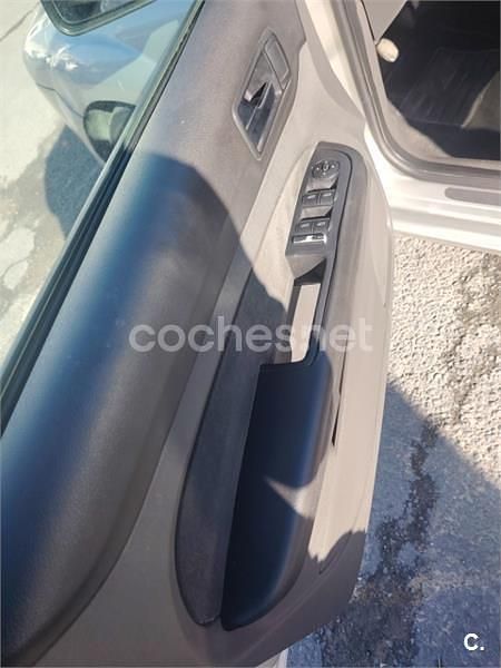 Gris / plata Usado 2006 Ford Focus Ghia Berlina | 1500 € (Super precio) - Imagen 1/4