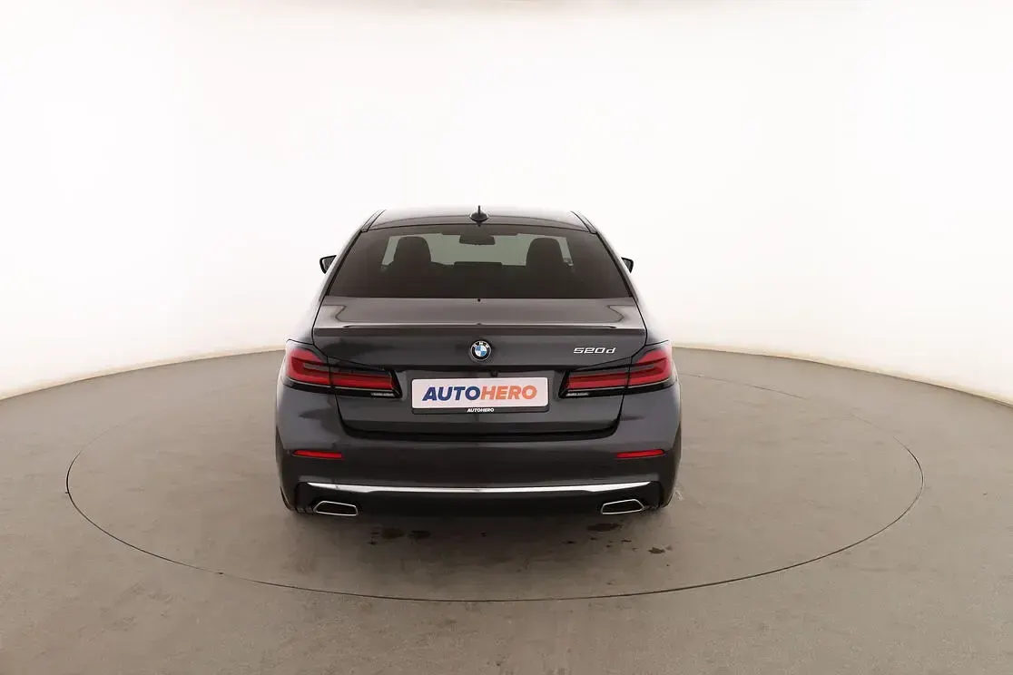 Usado BMW 520 Luxury Line 201 CV (147 kW) 2021 Negro Berlina
