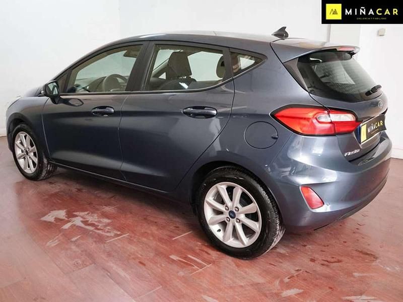 Usado Ford Fiesta Trend 75 CV (55 kW) 2023 Azul Utilitario