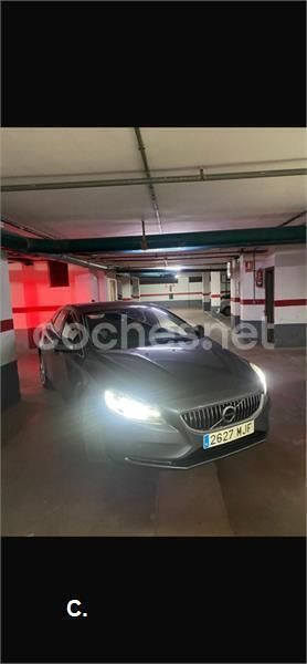 Usado Volvo V40 Inscription 190 CV (139 kW) 2016 Gris / plata Familiar