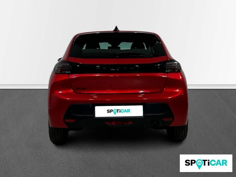 Usado Peugeot 208 Active 100 CV (73 kW) 2024 Rojo Utilitario